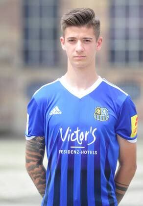 The team of the 1 FC Saarbrücken on Thursday 12 07 2018 in front of the Ludwigskirche in Saarbrücken In the picture Lukas Quirin 31