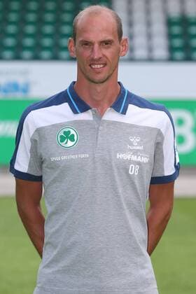 11 07 2018 SpVgg Spielvereinigung Greuther Fürth Shamrock 2 Fußball Bundesliga BL Season 2018 2019 Photo date Portrait date Portraittermin JüRa Oliver Barth Co Trainer SpVgg Greuther Fürth Single Image Single Portrait Portrait Kopfbild