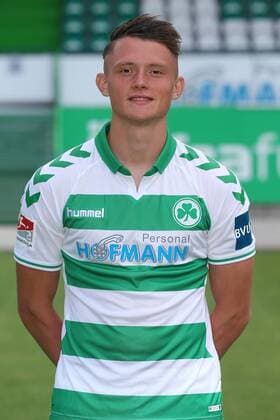 11 07 2018 SpVgg Spielvereinigung Greuther Fürth Shamrock 2 Fußball Bundesliga BL Season 2018 2019 Photo date Portrait Date Portraittermin JüRa Fabian Reese 17 SpVgg Greuther Fürth Single Image Single Portrait Portrait Kopfbild