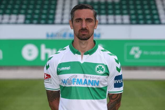 11 07 2018 SpVgg Spielvereinigung Greuther Fürth Cloverleaf 2 Fußball Bundesliga BL Season 2018 2019 Photo appointment Portrait date Portraittermin JüRa Roberto Hilbert 19 SpVgg Greuther Fürth Single photo Single portrait Portrait Portrait Kopfbild