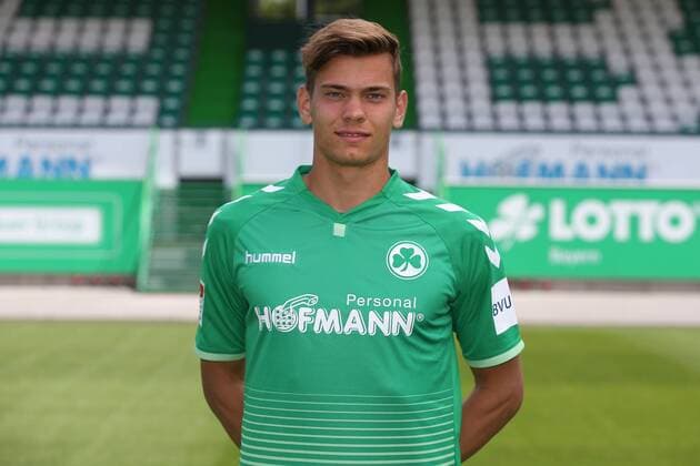 11 07 2018 SpVgg Spielvereinigung Greuther Fürth Cloverleaf 2 Fußball Bundesliga BL Season 2018 2019 Photo date Portrait Date Portraittermin JüRa Leon Schaffran 25 SpVgg Greuther Fürth Single Image Single Portrait Portrait Kopfbild