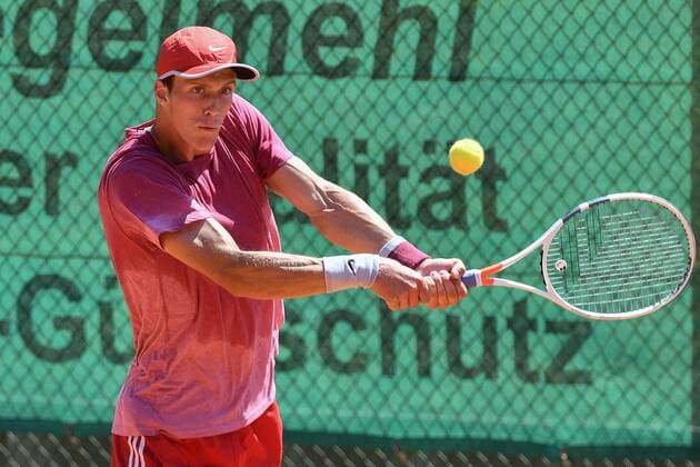 GER 1 Tennis Point Bundesliga Men Cologne THC Stadium Rot Weiss vs Badwerk Gladbacher HTC 13 07 2018 Cologne THC Stadium Rot Weiss GER 1 TP BL Cologne THC Stadium Rot Weiss vs Badwerk Gladbacher HTC picture Choinski Jan GER on the backhand nph Mauelshagen nph00321