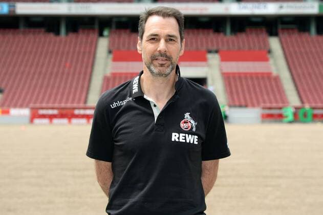 Team doctor Dr Paul Klein 1 FC Cologne 2 BL Porträttermin 2018 2019