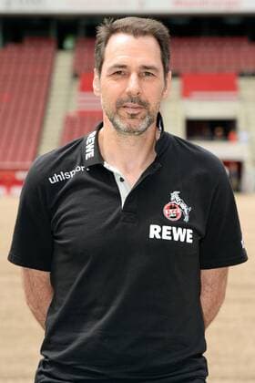 Team doctor Dr Paul Klein 1 FC Cologne 2 BL Porträttermin 2018 2019