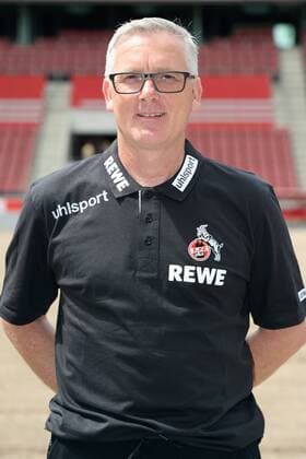 Kit manager Frank Almstedt 1 FC Köln 2 BL Porträttermin 2018 2019