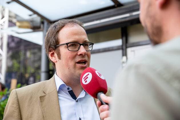 14 07 2018 Handball 1 Bundesliga Season 2018 2019 HC Erlangen HCE Season opening Season opening at Schlossplatz ThHa Florian Janik Mayor Erlangen in an interview
