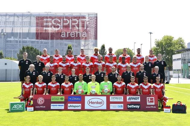 Fortuna Dusseldorf 1 BL PortraÌttermin 2018 2019 Team Photo 1 Series v left Benito Raman Jean Zimmer Taylan Duman Georgios Siadas Michael Rensing Tim Wiesner Raphael Wolf Diego Contento Kevin Stöger Kianz Froese Davor Lovren 2 Series v left Dr med Ulf Blecker Team Physician Dr med Ulrich Keil Team Physician Dr med Thomas Wieczorek Team Physician Thomas Gucek Physiotherapist Marcel Verstappen Physical Therapist Carsten Fiedler Chief Physiotherapist Robin Sanders Athletic Trainer Claus Reitmaier Goalkeeping Coach Thomas Kleine Co Coach Friedhelm Funkel Head Coach 3 Series v left Oliver Paashaus Team Assistance Benjamin Hauptmann Team Assistance Gökhan Gül Niko Gießelmann Kaan Ayhan Marcel Sobottka Adam Bodzek Alfredo Morales Anderson Lucoqui Rouwen Hennings Philipp Grobelny Videoanalyst Axel Zehle Mentalcoach 4 Series v left Havel Nielsen Oliver Fink Aymen Barkok Marvin Ducksch Emmanuel Iyoha Emir Kujovic Robin Bormuth Kenan Karaman Andre Hoffmann