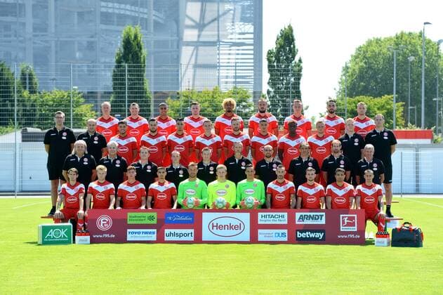Fortuna Dusseldorf 1 BL PortraÌttermin 2018 2019 Team Photo 1 Series v left Benito Raman Jean Zimmer Taylan Duman Georgios Siadas Michael Rensing Tim Wiesner Raphael Wolf Diego Contento Kevin Stöger Kianz Froese Davor Lovren 2 Series v left Dr med Ulf Blecker Team Physician Dr med Ulrich Keil Team Physician Dr med Thomas Wieczorek Team Physician Thomas Gucek Physiotherapist Marcel Verstappen Physical Therapist Carsten Fiedler Chief Physiotherapist Robin Sanders Athletic Trainer Claus Reitmaier Goalkeeping Coach Thomas Kleine Co Coach Friedhelm Funkel Head Coach 3 Series v left Oliver Paashaus Team Assistance Benjamin Hauptmann Team Assistance Gökhan Gül Niko Gießelmann Kaan Ayhan Marcel Sobottka Adam Bodzek Alfredo Morales Anderson Lucoqui Rouwen Hennings Philipp Grobelny Videoanalyst Axel Zehle Mentalcoach 4 Series v left Havel Nielsen Oliver Fink Aymen Barkok Marvin Ducksch Emmanuel Iyoha Emir Kujovic Robin Bormuth Kenan Karaman Andre Hoffmann