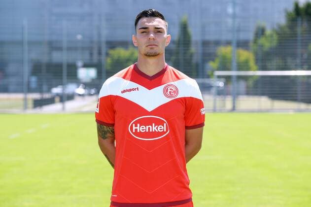 Kaan Ayhan Fortuna Düsseldorf 1 BL Porträttermin 2018 2019