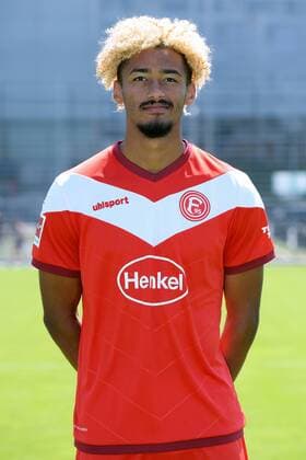 Emmanuel Iyoha Fortuna Düsseldorf 1 BL Porträttermin 2018 2019