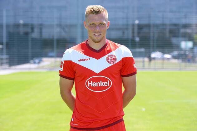 Rouwen Hennings Fortuna Düsseldorf 1 BL Porträttermin 2018 2019