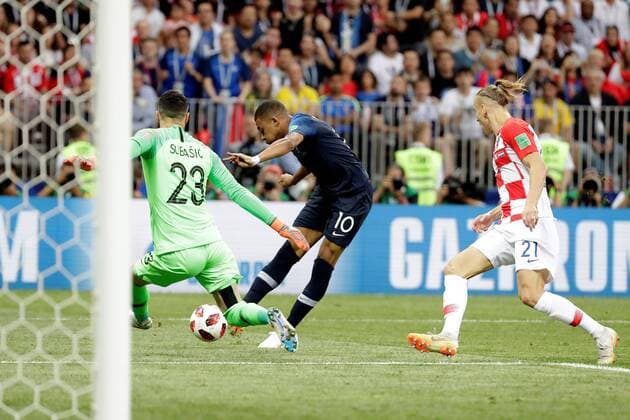 , French forward Kylian Mbappe during the FIFA World Cup WM Weltmeisterschaft Fussball 2018 final soccer match between France and Croatia, at Luzhniki Stadium in Moscu, Russia, 15 July 2018. FRANCE VS. CROATIA !ACHTUNG: NUR REDAKTIONELLE NUTZUNG!  Copyright: xSebastiaoxMoreirax FWC64-317 20180715-636672799454558848