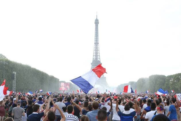 Sport Themen der Woche KW28 Sport Bilder des Tages WM 2018, Paris am Finaltag Ambiance match FOOTBALL : Ambiance France Vs Croatie - Champ de Mars - Paris - 15 07 2018 MichaelBaucher Panoramic 