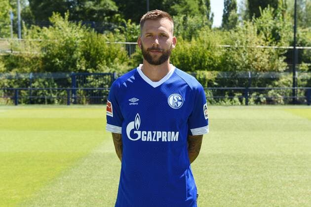 Guido Burgstaller FC Schalke 04 1 BL Portrait date 2018 2019 Team2