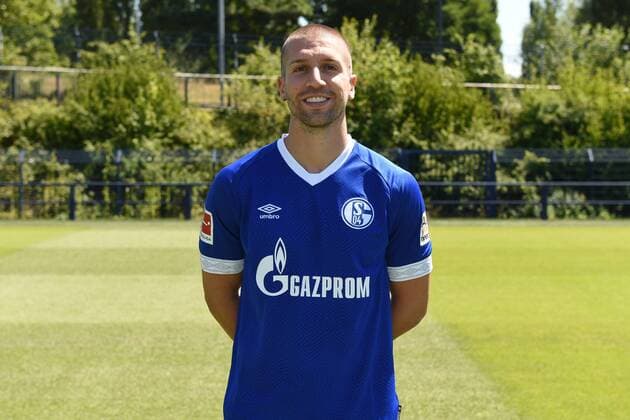 Matija Nastasic FC Schalke 04 FC Schalke 04 1 BL Portrait date 2018 2019 Team2
