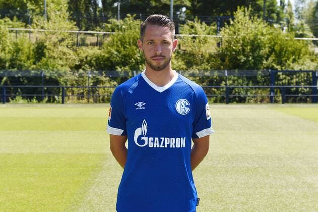 Mark Uth FC Schalke 04 1 BL Portrait date 2018 2019 Team2