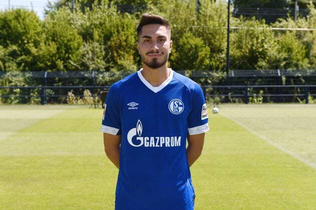 Suat Serdar FC Schalke 04 1 BL Portrait Date 2018 2019 Team2