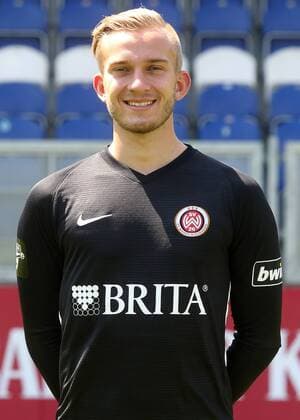 16 07 2018 xxxx Football 3 Liga SV Wehen Wiesbaden Photoalbum 2018 Portrait date 2018 2019 emspor v l Jan Albrecht SV Wehen Wiesbaden Wiesbaden