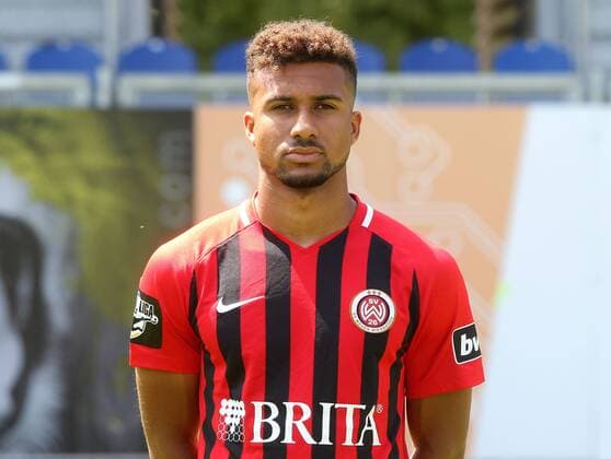 16 07 2018 xxxx Football 3 Liga SV Wehen Wiesbaden Photoalbum 2018 Portrait date 2018 2019 emspor v l New arrival Daniel Kofi Kyereh SV Wehen Wiesbaden Wiesbaden
