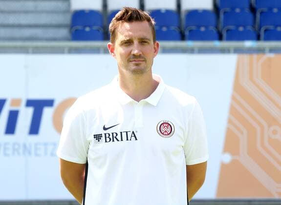 16 07 2018 xxxx Football 3 Liga SV Wehen Wiesbaden Photo Call 2018 Portrait date 2018 2019 emspor v l Team doctor Dr Michael Höstermann Wiesbaden