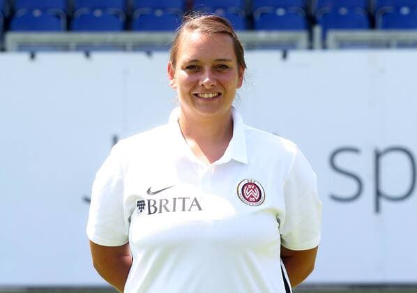 16 07 2018 xxxx Football 3 Liga SV Wehen Wiesbaden Photoalbum 2018 Portrait date 2018 2019 emspor v l Physiotherapist Michaela Hiemer Wiesbaden