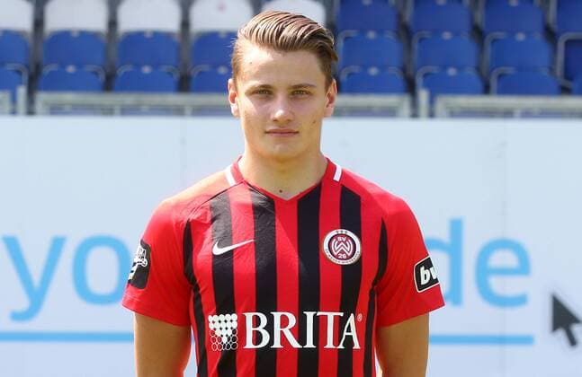 16 07 2018 xxxx Football 3 Liga SV Wehen Wiesbaden Photoalbum 2018 Portrait date 2018 2019 emporer l Stefan Lorenz SV Wehen Wiesbaden Wiesbaden