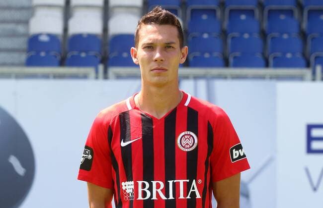16 07 2018 xxxx Football 3 Liga SV Wehen Wiesbaden Photoalbum 2018 Portrait date 2018 2019 emspor v l Jeremias Lorch SV Wehen Wiesbaden Wiesbaden