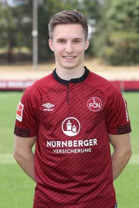 16 07 2018 1 FC Nuremberg Nuernberg FCN Club 1 Football Bundesliga BL Season 2018 2019 Photo appointment Portrait date Portraittermin DaMa Dennis Lippert 34 1 FC Nürnberg FCN Single photo Single portrait Portrait Headshot