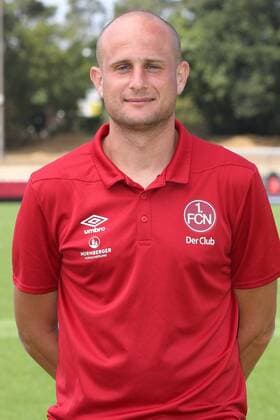 16 07 2018 1 FC Nuremberg Nuernberg FCN Club 1 Football Bundesliga BL Season 2018 2019 Photo date Portrait date Portraittermin DaMa Nate Weiss Individual and Techniktrainer 1 FC Nürnberg FCN Single image Single portrait Portrait Portrait Kopfbild