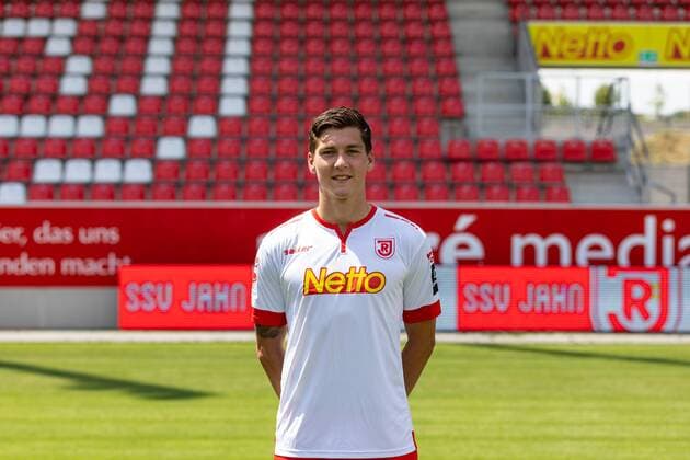 GER Soccer Men 2 BL Season 2018 2019 Portrait Date 17 07 2018 SSV Jahn Regensburg Dominic Volkmer SSV Jahn Regensburg 2 BL PortraÌttermin 2018 2019