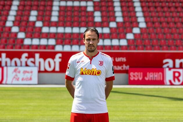 GER Soccer Men 2 BL Season 2018 2019 Portrait Date 17 07 2018 SSV Jahn Regensburg Sebastian Frei SSV Jahn Regensburg 2 BL PortraÌttermin 2018 2019