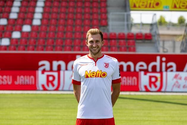 GER Soccer Men 2 BL Season 2018 2019 Portrait date 17 07 2018 SSV Jahn Regensburg Jonas Föhrenbach SSV Jahn Regensburg 2 BL PortraÌttermin 2018 2019