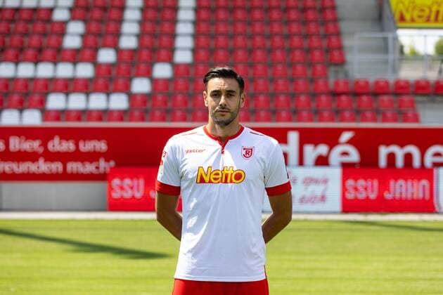 GER Soccer Men 2 BL Season 2018 2019 Portrait date 17 07 2018 SSV Jahn Regensburg Hamadi Al Ghaddioui SSV Jahn Regensburg 2 BL PortraÌttermin 2018 2019