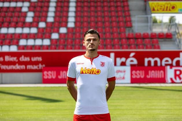 GER Soccer Men 2 BL Season 2018 2019 Portrait Date 17 07 2018 SSV Jahn Regensburg Haris Hyseni SSV Jahn Regensburg 2 BL PortraÌttermin 2018 2019