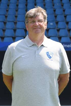 Physiotherapist Jürgen Dolls VfL Bochum 2 BL Portrait Date 2018 2019 Team2