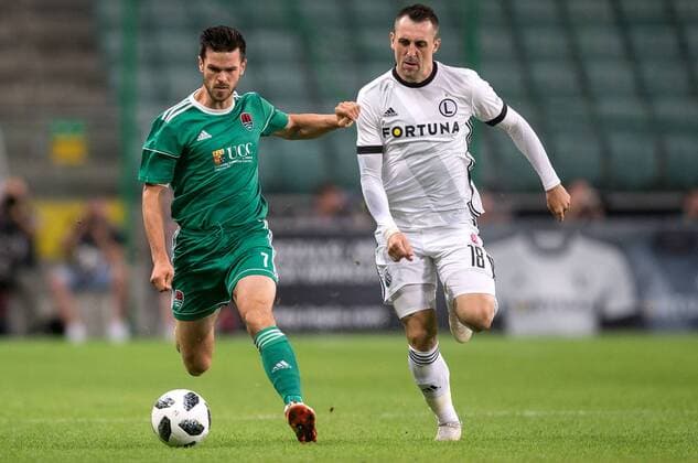 UEFA Champions League First Qualifying Round Second Leg, Stadion Wojska Polskiego, Warsaw, Poland 17 7 2018 Legia Warsaw vs Cork City Cork s James Keohane with Michal Kucharzcyk of Legia James Keohane with Michal Kucharzcyk 17 7 2018  Copyright: x©INPHO TomaszxJastrzebowskix TOJA8248