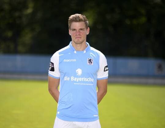 Simon Lorenz TSV 1860 Munich 3 League Portrait Date 2018 2019
