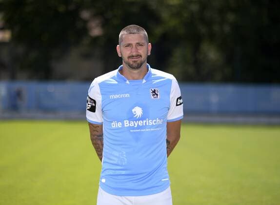 Sascha Mölders TSV 1860 Munich 3 League Portrait Date 2018 2019