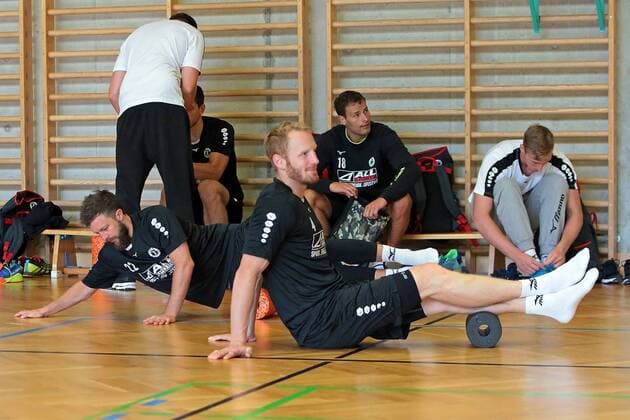 18 07 2018 xovx Handball HBL HSG Wetzlar Training camp in Kappl emspor cure before the training for the 2 day l Maximilian Holst HSG Wetzlar Stefan Kneer HSG Wetzlar Nils Torbrugge HSG Wetzlar Till Klimpke HSG Wetzlar Kappl