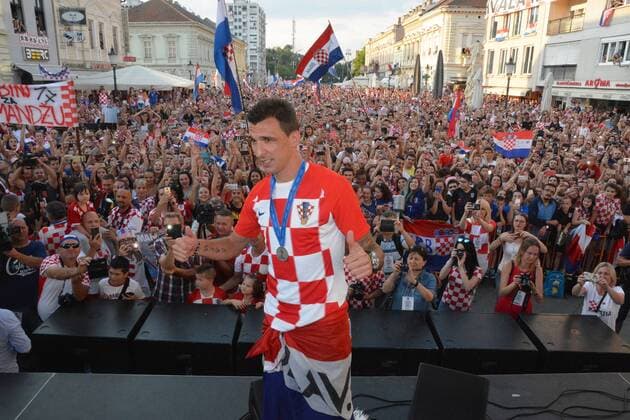 (180719) -- SLAVONSKI BROD, July 19, 2018 -- Mario Mandzukic of Croatian national football team reacts during welcome celebration in Slavonski Brod, Croatia, July 18, 2018. Croatia won the second place at the 2018 World Cup in Russia. ) (SP)CROATIA-SLAVONSKI BROD FIFA World Cup WM Weltmeisterschaft Fussball CELEBRATION IvicaxGalovic 