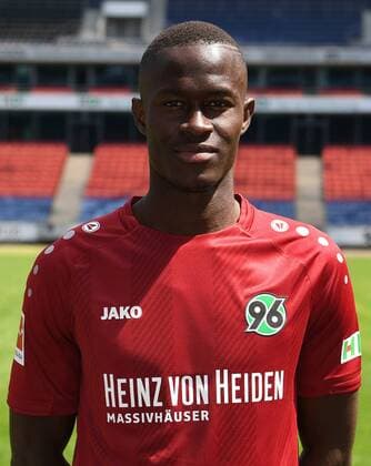 official photo opportunity Portrait date Hannover 96 Pirmin Schwegler Hannover 96 1 BL Portrait date 2018 2019 nordphotoxJaspersen nph00001