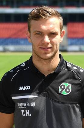 official photo session Portrait date Hannover 96 Tobias Holm Videoanalyst Hannover 96 1 BL Portrait date 2018 2019 nordphotoxJaspersen nph00001