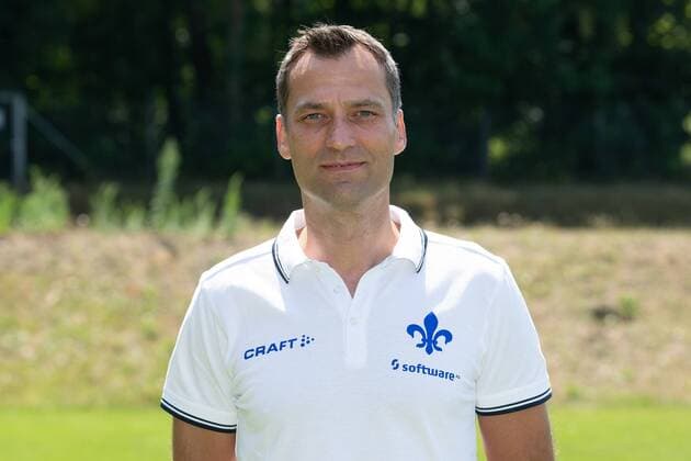 19 07 2018 xfux Football 2 Bundesliga SV Darmstadt 98 Photoalbum Season 2018 2019 PortraÌttermin 2018 2019 emspor emonline deloka v l Athletic trainer and video analyst Kai Peter Schmitz SV Darmstadt 98 Darmstadt