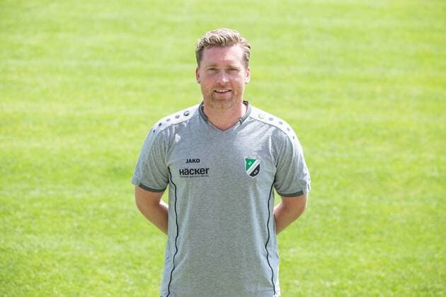 Roedinghausen Germany 04 07 2018 Regionalliga West 2018 2019 Portraettermin SV Roedinghausen Co Coach Sebastian Block Roedinghausen Roedinghausen North Rhine Westphalia Germany Haecker Wiehenstadion