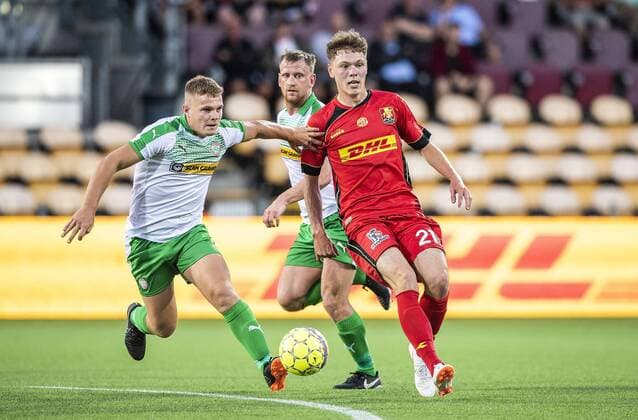 Levi Ives (3), Cliftonville FC and Andreas Skov Olsen (21), FC Nordsjaelland, during the UEFA Europa League first qualifying round, 2nd leg match in Farum, Denmark. Thursday July 19. 2018.. , Farum Denmark  Copyright: AndersxKjaerbyex-xRitzau Scanpix AndersxKjaerbyex COP102 spdk20180719-214551-L