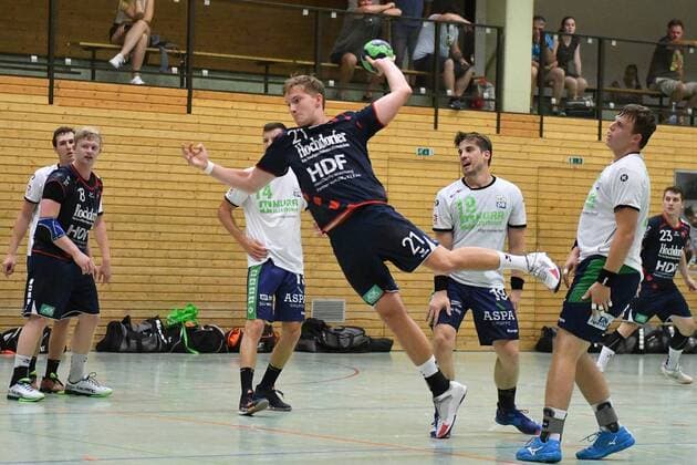 Jannis Mezger SG H2Ku Herrenberg Handball 19 07 2018 Test match HC Oppenweiler Backnang vs SG H2Ku Herrenberg Handball 19 07 2018 Oppenweiler Copyright: xEIBNER Florian_Schustx EP_SCHUST