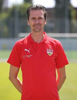 Doctor Prof Heiko Striegel VfB Stuttgart 1893 1 BL Portraettermin 2018 2019