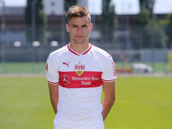 Borna Sosa VfB Stuttgart 1893 1 BL Portraettermin 2018 2019