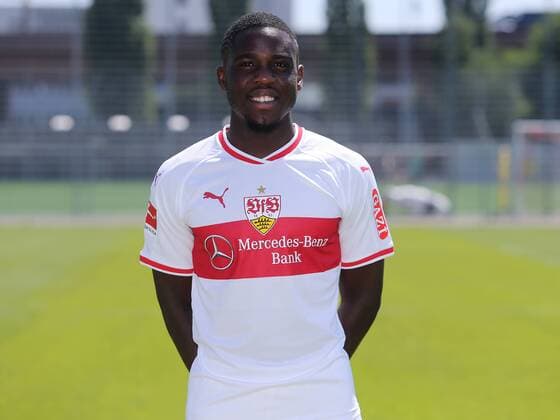 Orel Mangala VfB Stuttgart 1893 1 BL Portraettermin 2018 2019