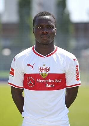 Chadrac Akolo VfB Stuttgart 1893 1 BL Portraettermin 2018 2019